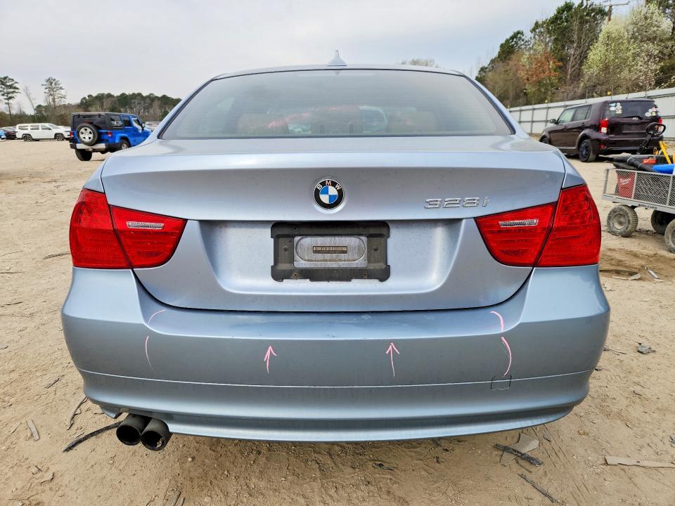 2010 BMW 328 i