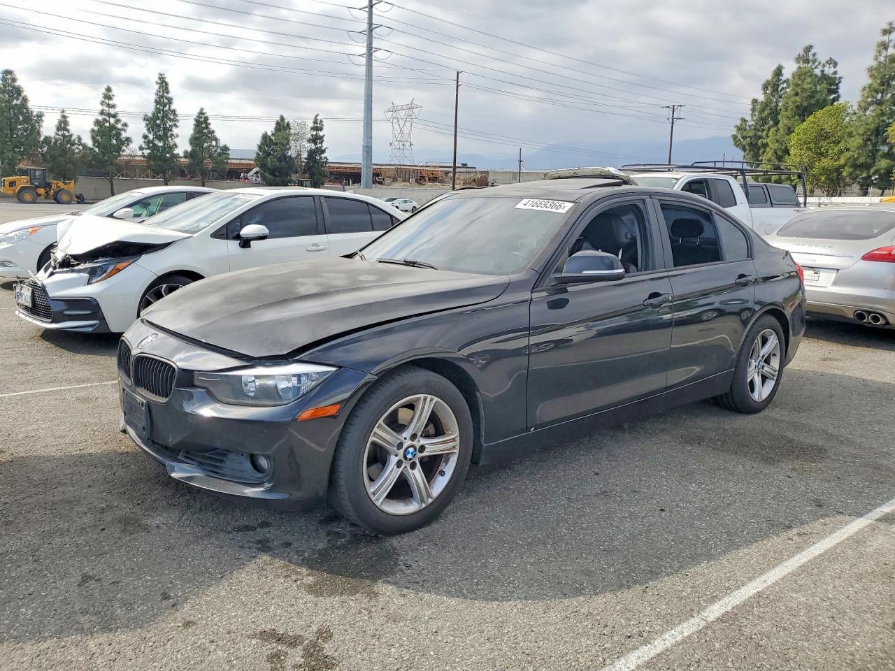 2013 BMW 328 i