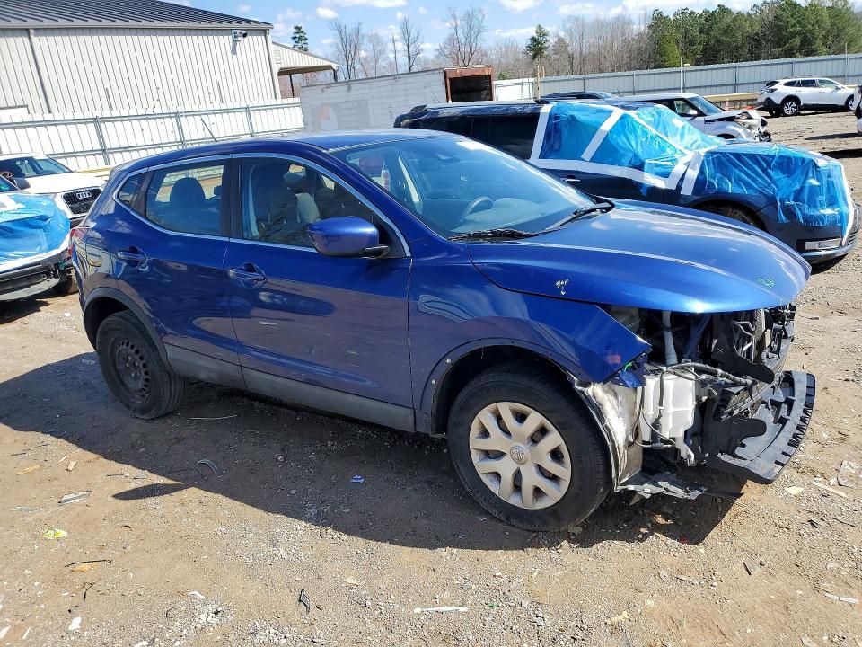 2020 Nissan Rogue Sport s