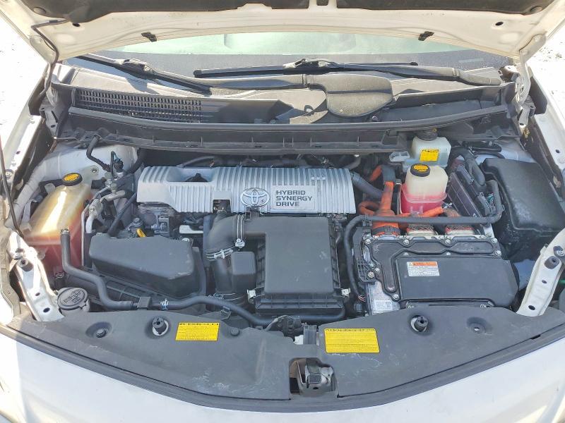 2013 Toyota Prius v Five