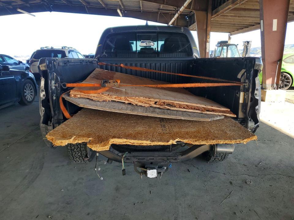 2018 Toyota Tacoma SR5 V6