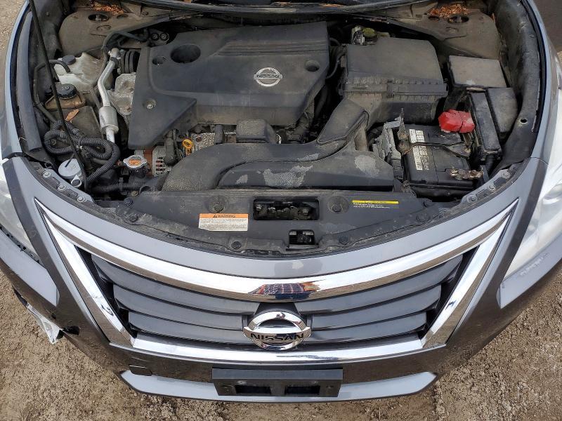 2015 Niss Altima 2.5 s 4DR