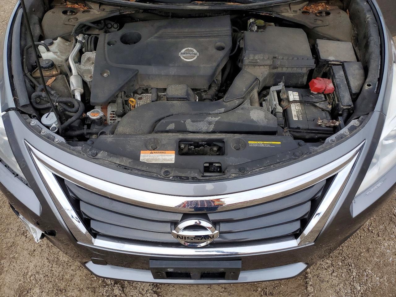 2015 Niss Altima 2.5 s 4DR