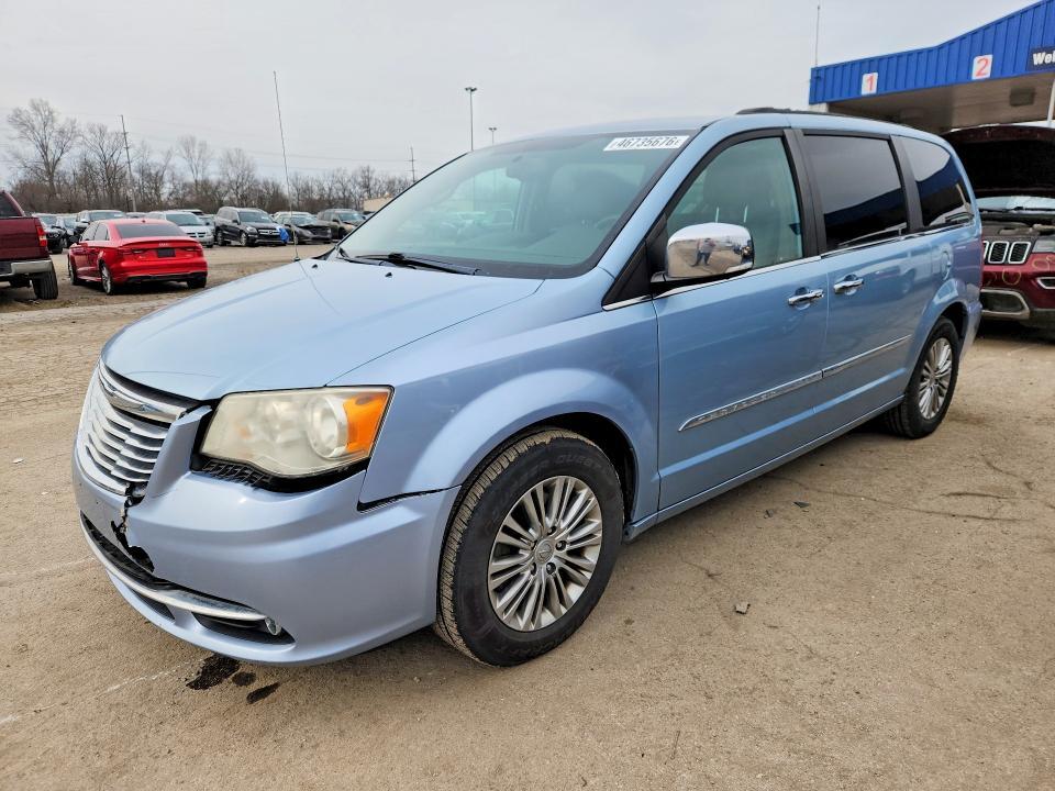 2013 Chrysler Town & Country Touring l