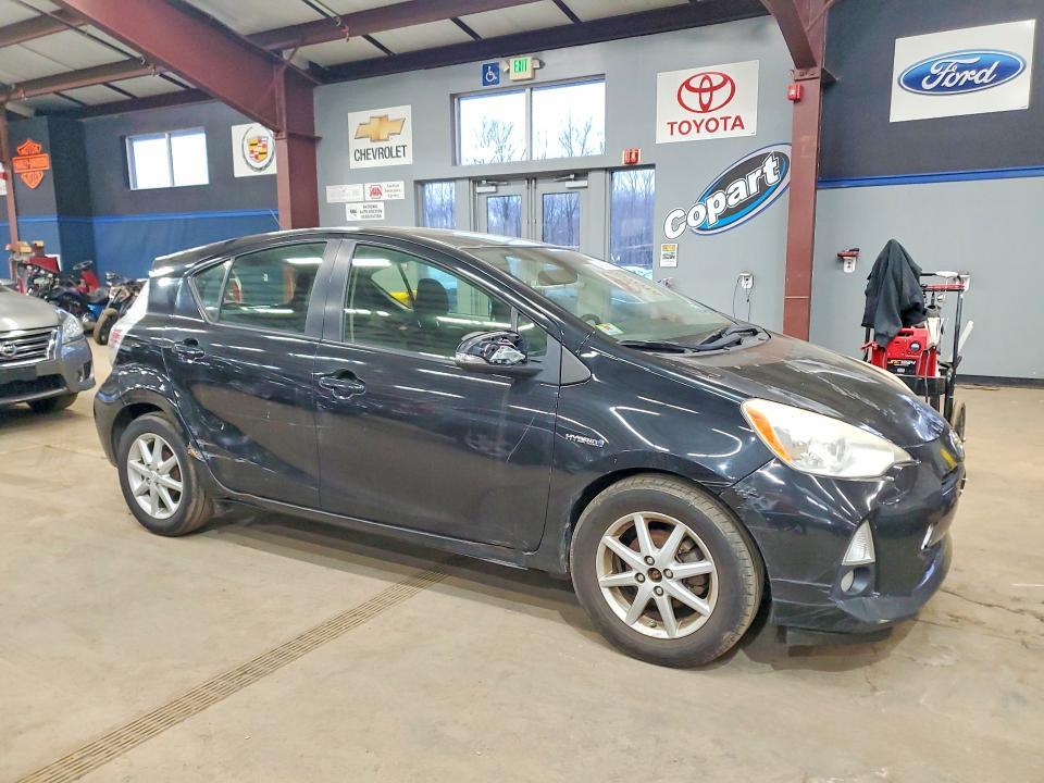 2014 Toyota Prius c Four