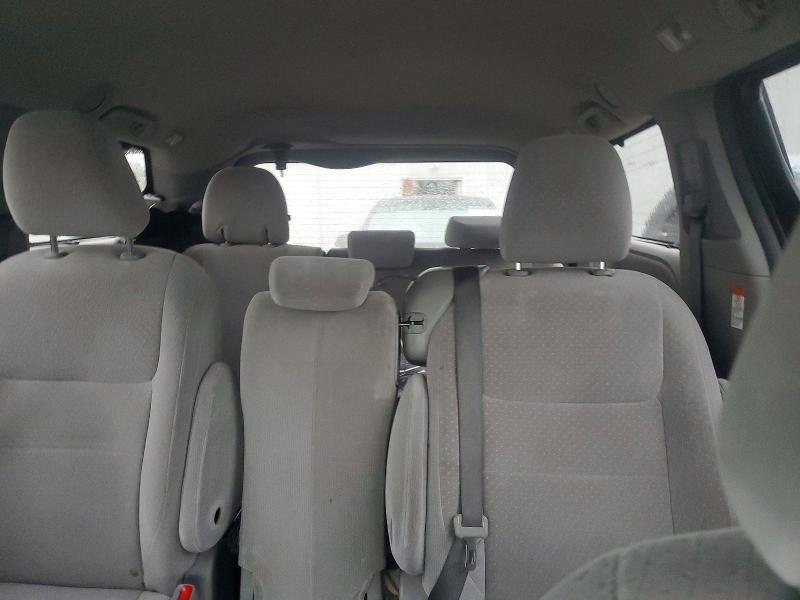 2017 Toyota Sienna le 8-passenger