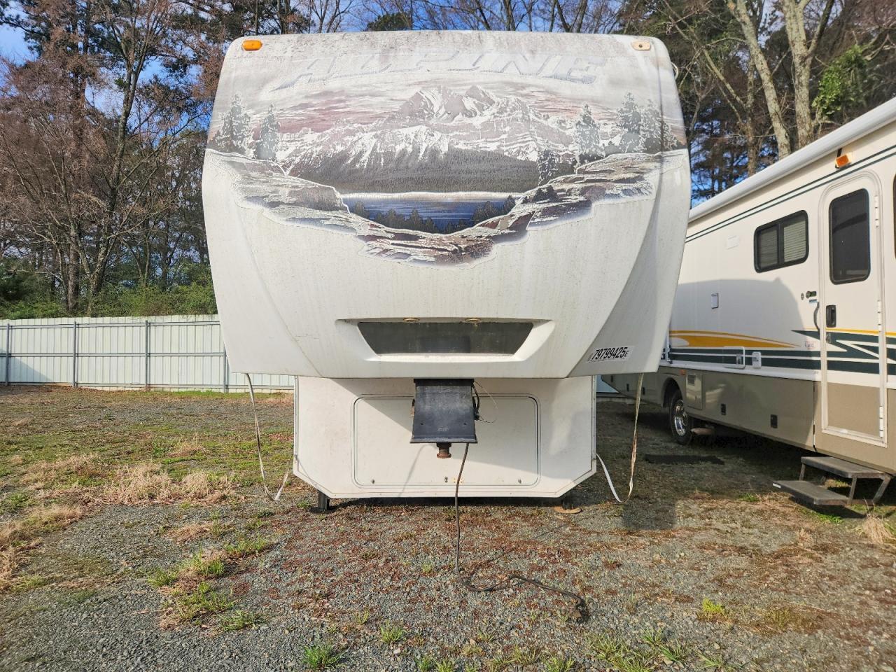 2011 Keystone Alpine Camper