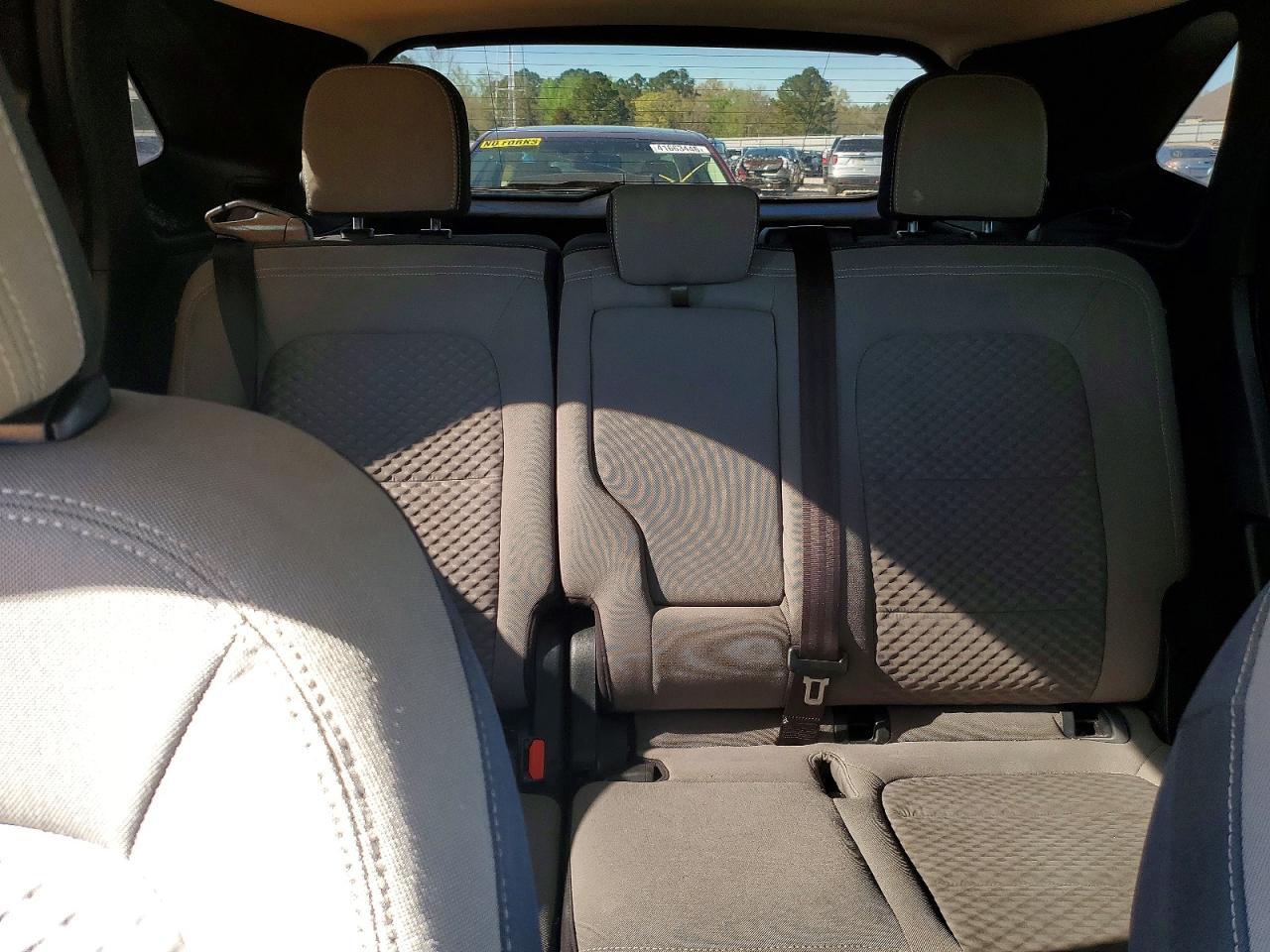 2020 Ford Escape se