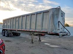 Salvage trucks for sale at Columbia Station, OH auction: 2015 Mac Trailer Manufacturing 2015 MAC END Dump Trailer