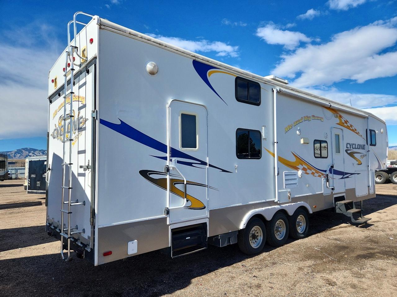 2007 Heartland Rv Cyclone Camper