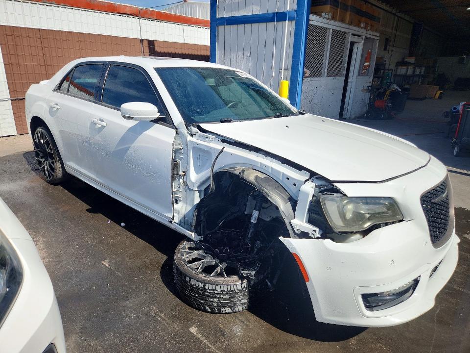 2017 Chrysler 300 s