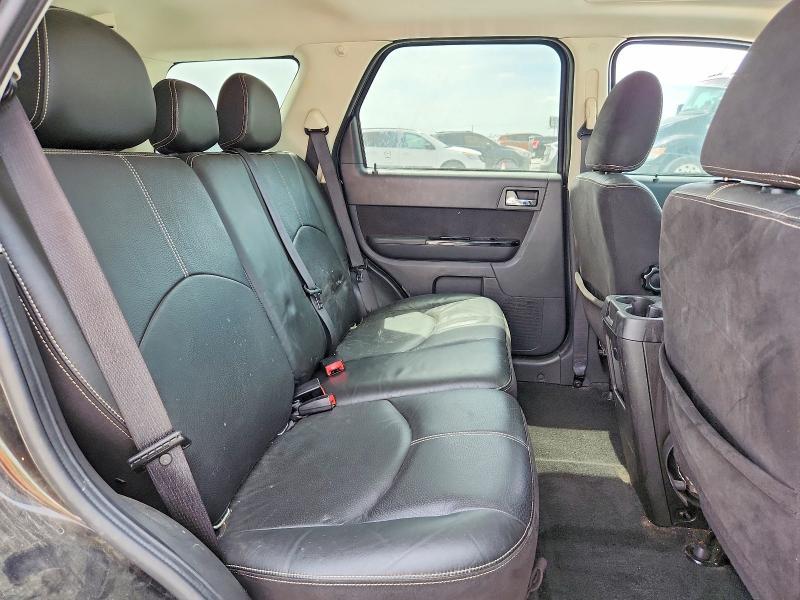 2010 Mazda Tribute i