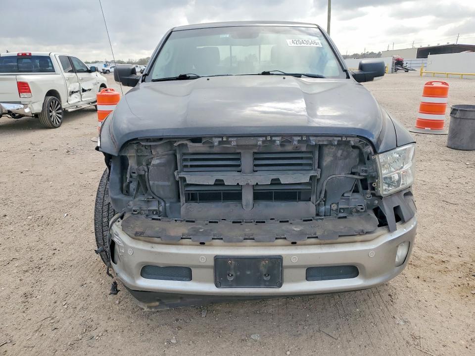 2016 Dodge RAM 1500 SLT