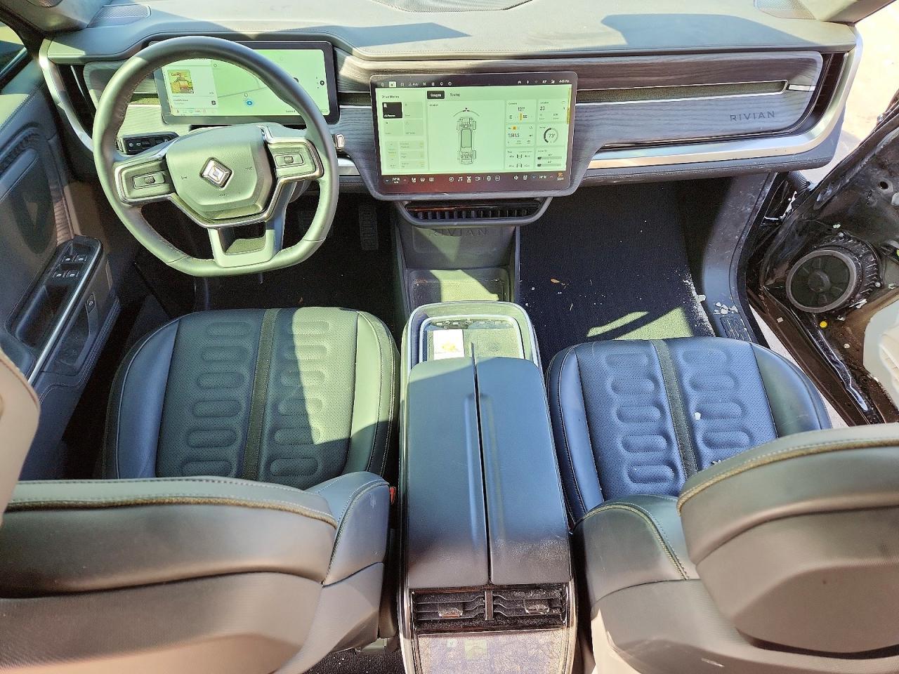 2025 Rivian R1T Adventure