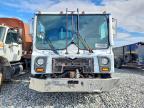 2010 Mack MRU600 Refuse Truck