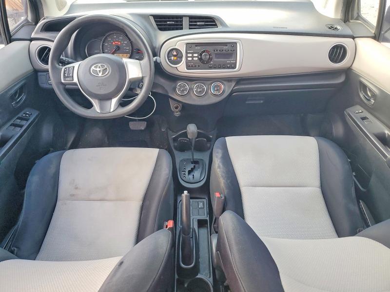 2013 Toyota Yaris 5-door le