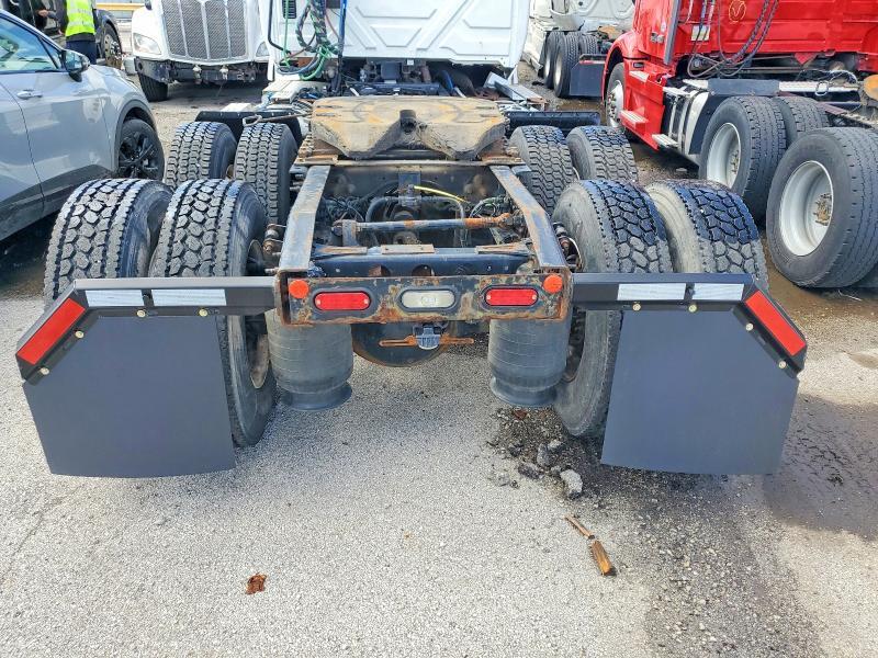 2019 International LT625