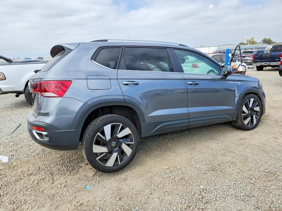 2024 Volkswagen Taos sel