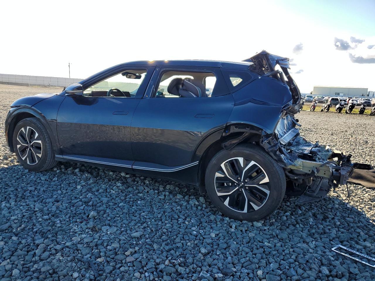 2023 KIA EV6 Wind