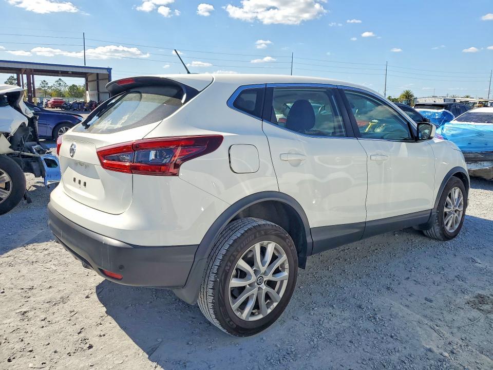 2021 Nissan Rogue Sport s