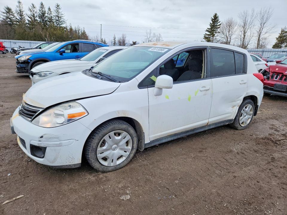 2010 Nissan Versa 1.8 s