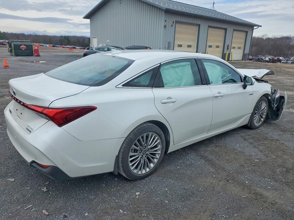 2021 Toyota Avalon Hybrid Limited