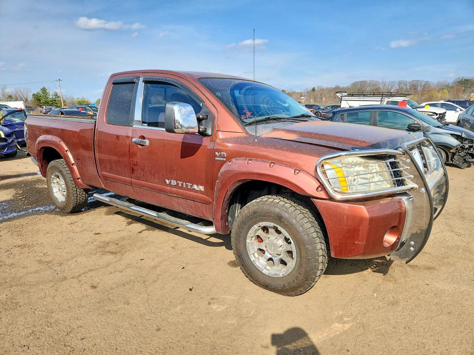 2004 Nissan Titan XE