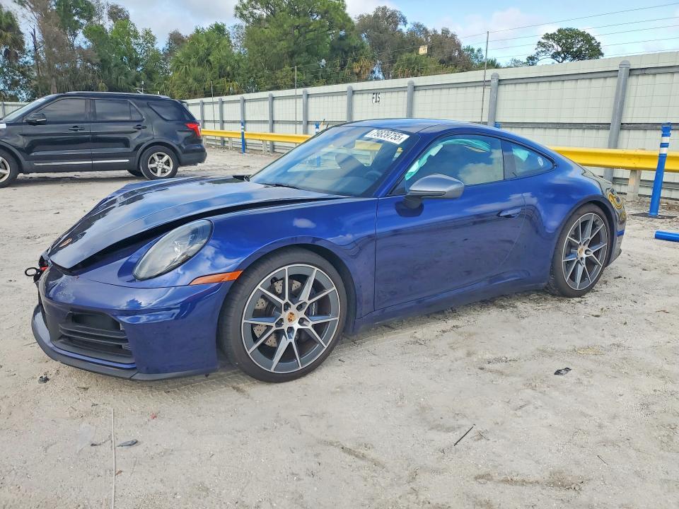 2025 Porsche 911 Carrera