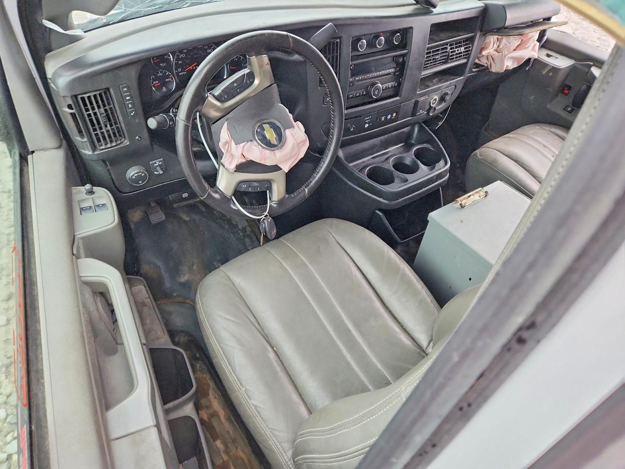 2017 Chevrolet Express 3500 Utility / Service Van