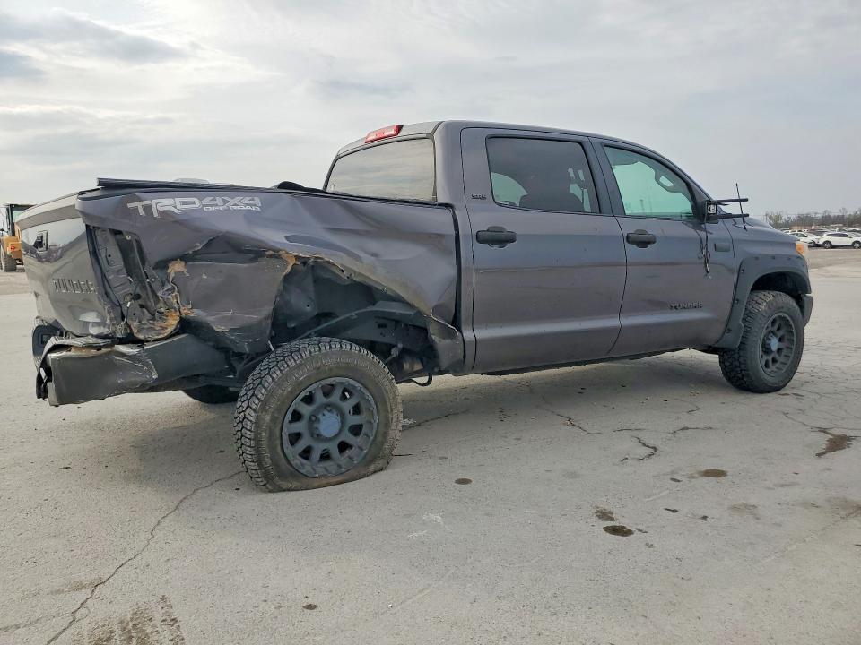 2015 Toyota Tundra SR5