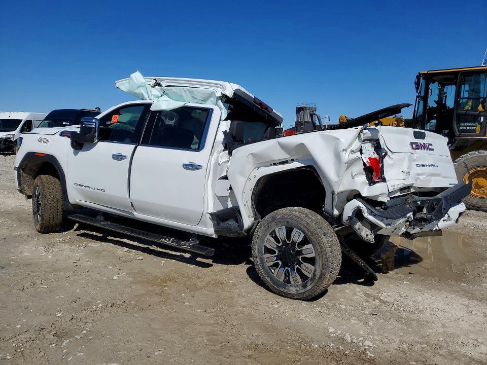 2024 GMC Sierra K2500 Denali