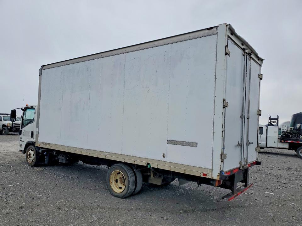 2011 Isuzu NQR BOX Truck