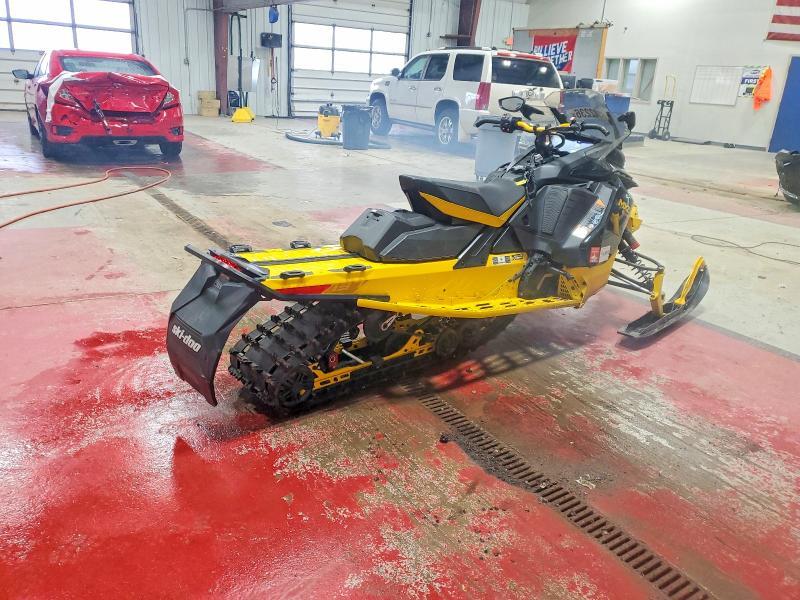 2025 Skidoo MX Z X-RS E-TEC 850R