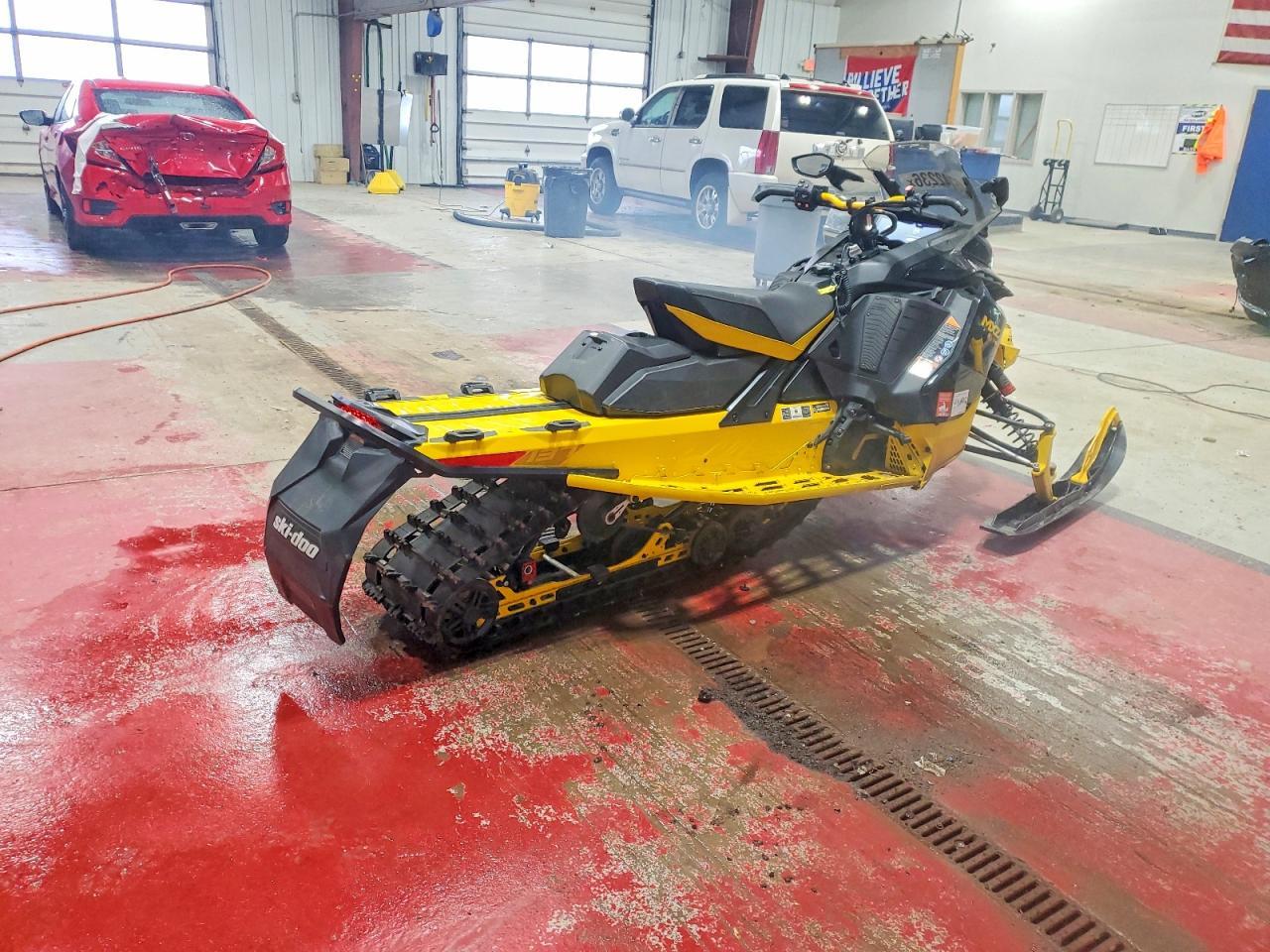 2025 Skidoo MX Z X-RS E-TEC 850R