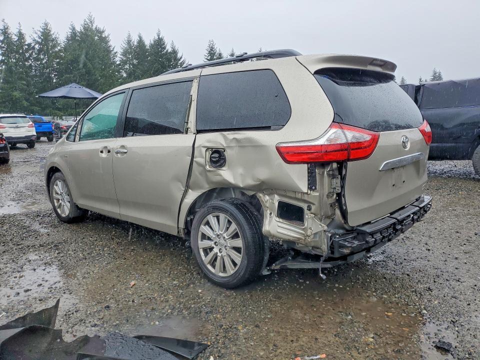 2017 Toyota Sienna Limited 7-passenger