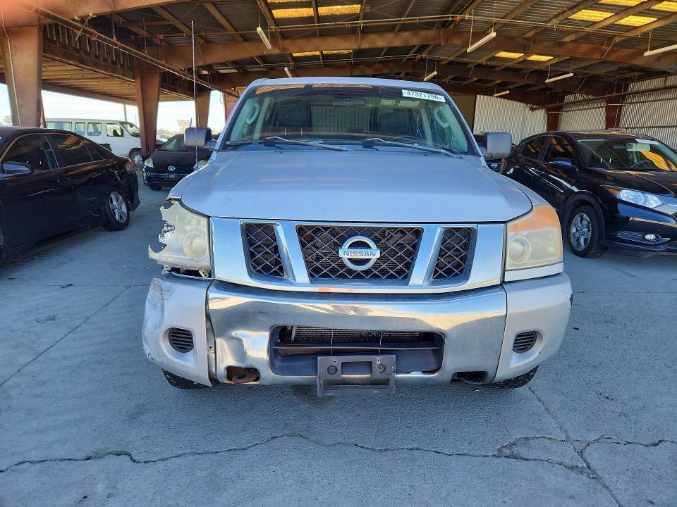2010 Nissan Titan xe