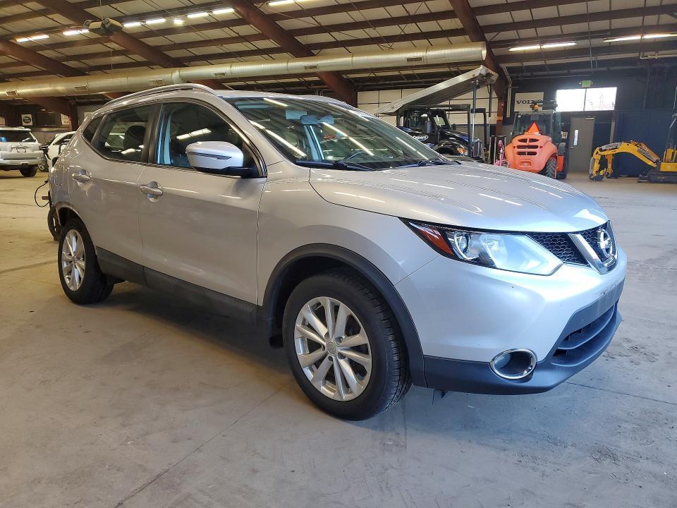 2017 Nissan Rogue Sport sv
