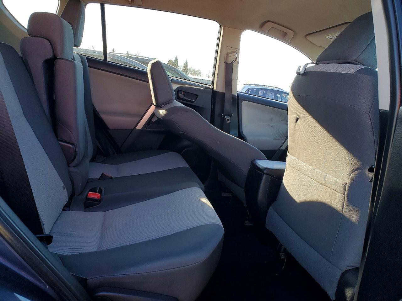 2014 Toyota Rav4 le