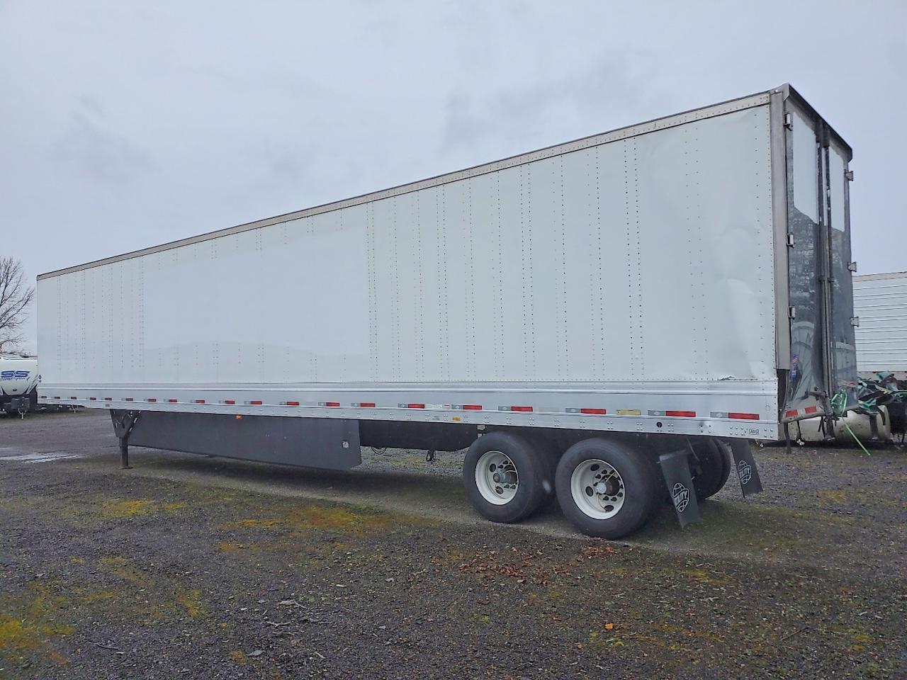 2022 Arrow 2022 Utim Van-53'