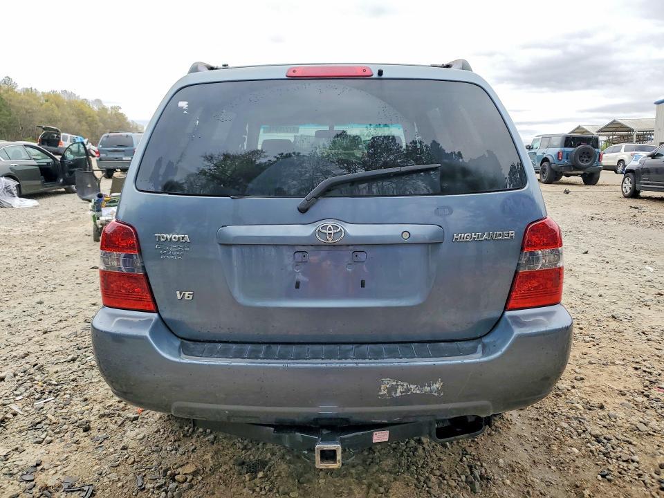 2005 Toyota Highlander Base