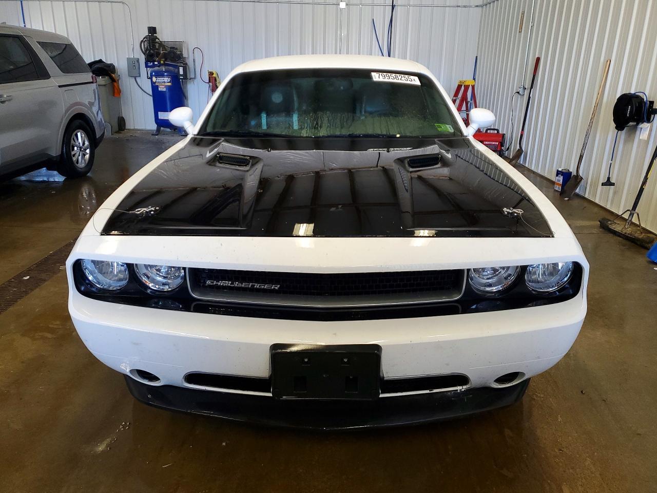 2014 Dodge Challenger sxt