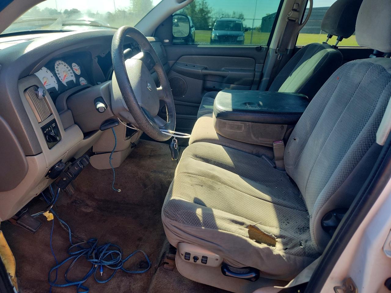 2004 Dodge RAM 1500 ST