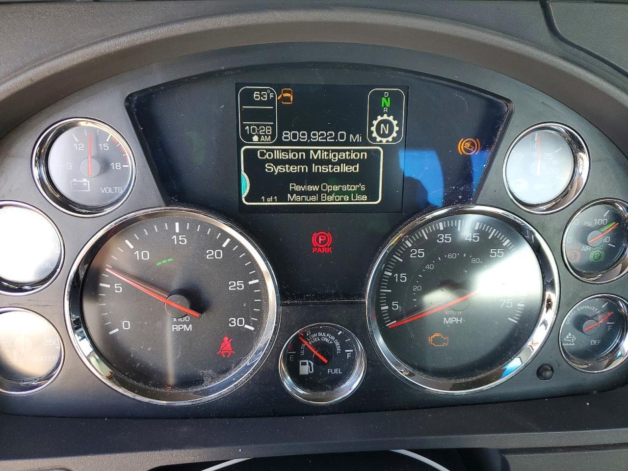 2021 Kenworth T680 Semi Truck