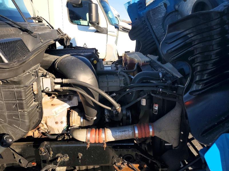 2014 Freightliner Cascadia Semi Truck