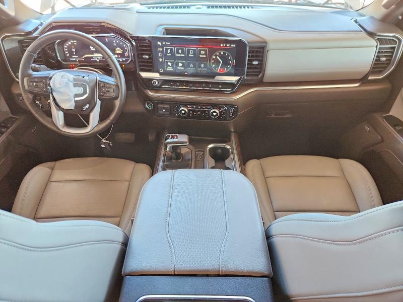 2024 GMC Sierra K1500 slt