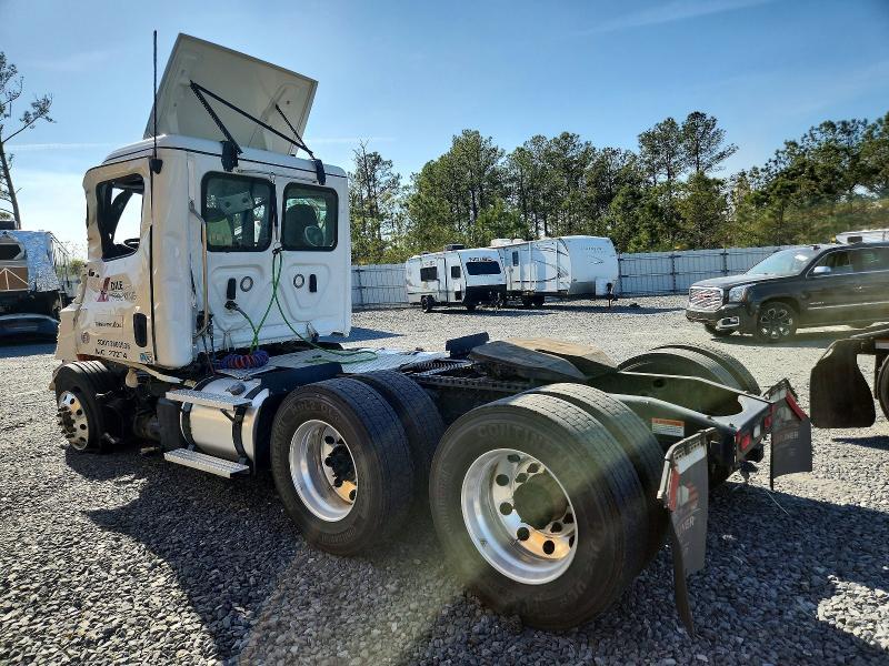 2024 Freigliner 2024 Freightliner Cascadia 126 Semi Truck