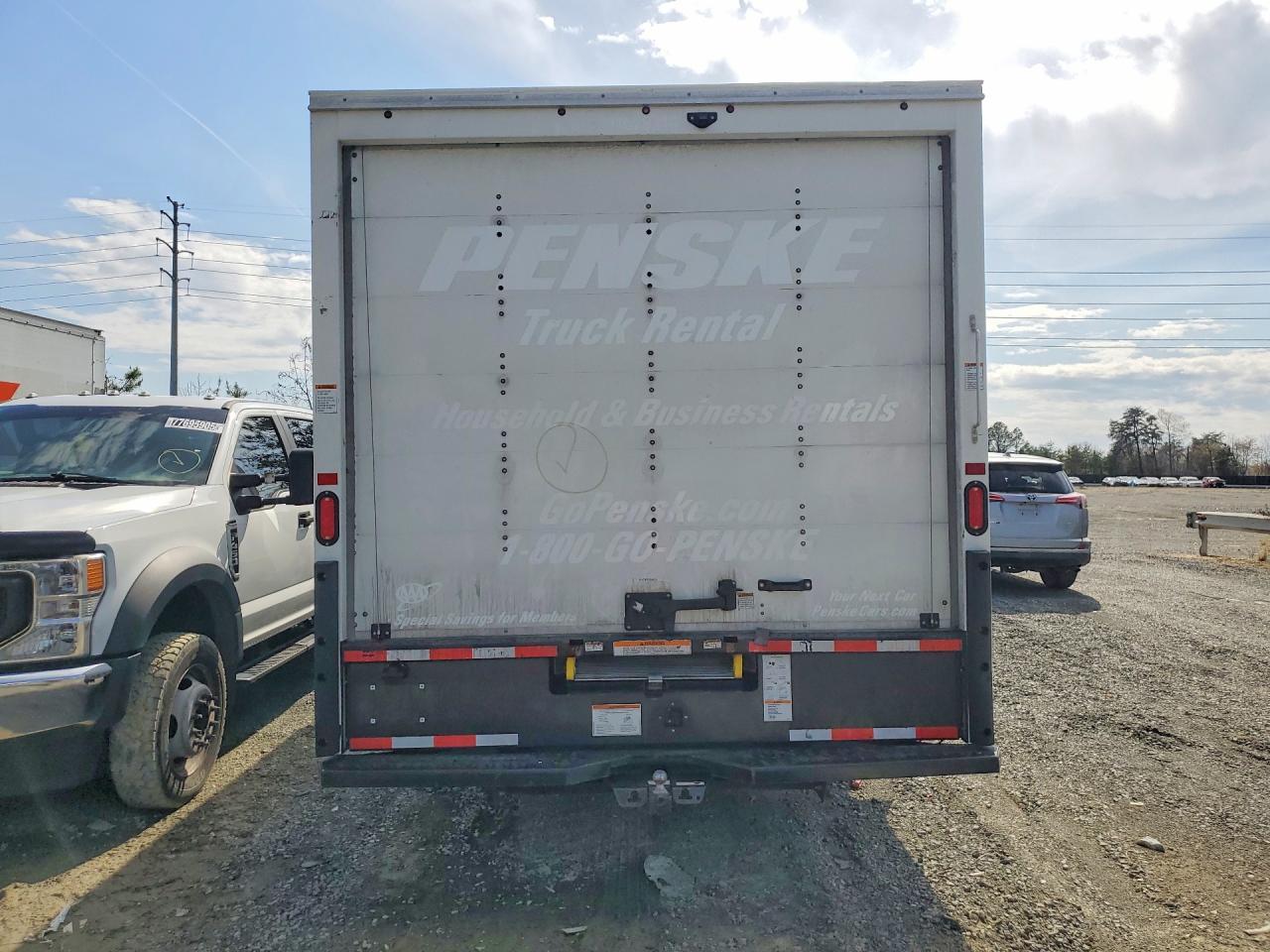 2023 GMC Savana BOX Truck