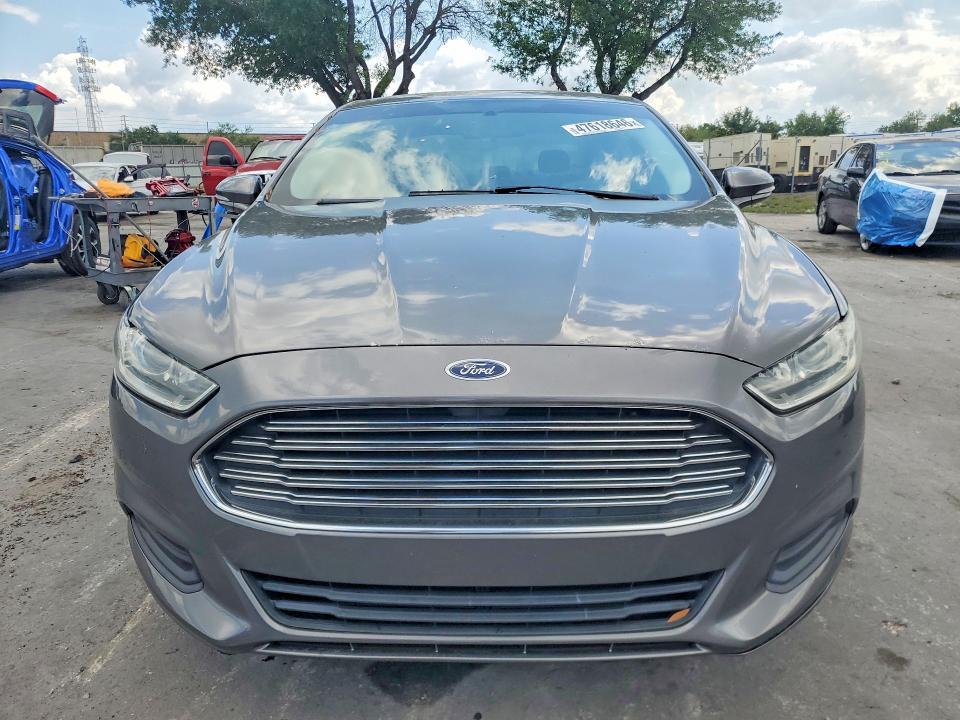 2013 Ford Fusion se