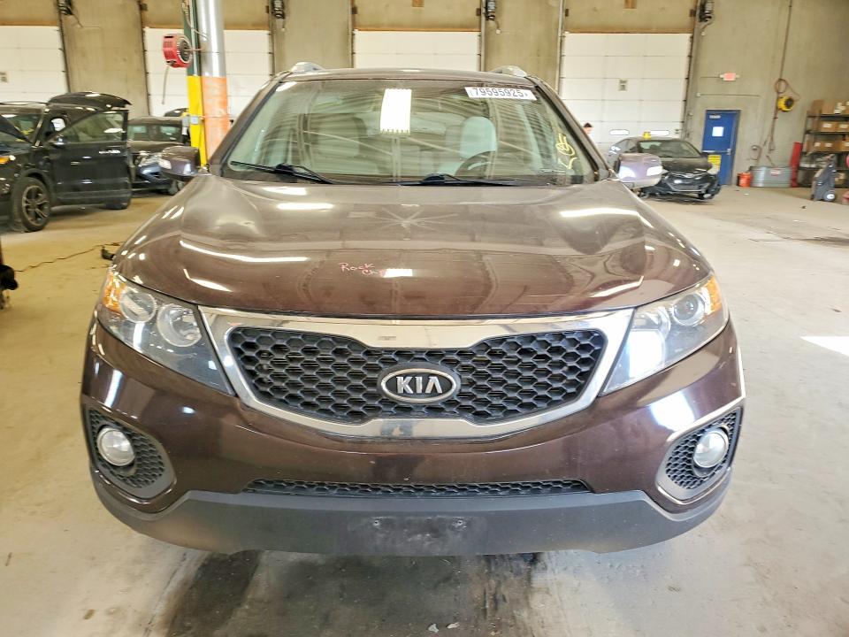 2011 KIA Sorento lx