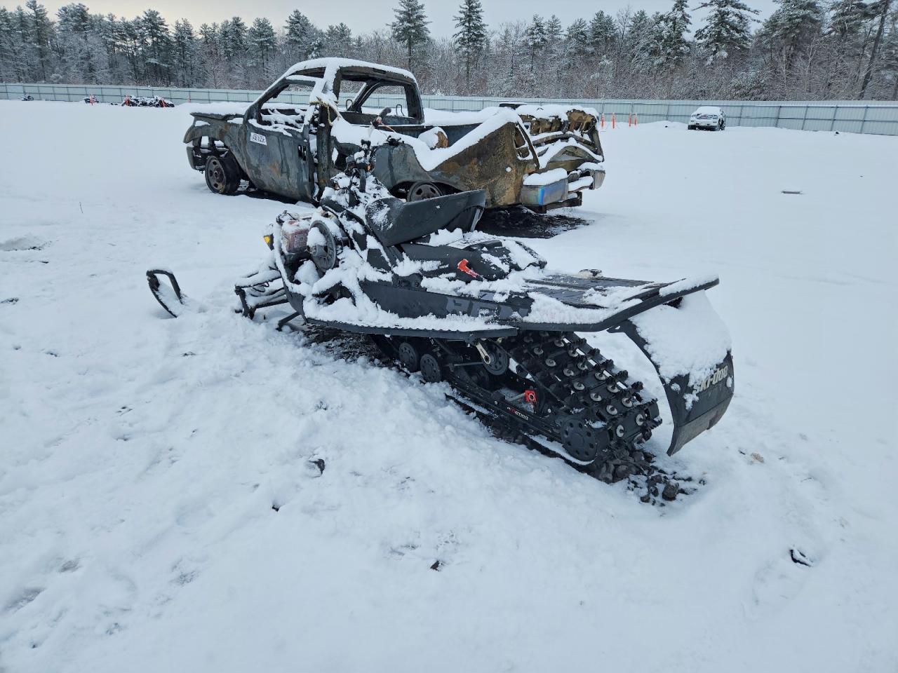 2019 Skidoo Renegade Adrenaline